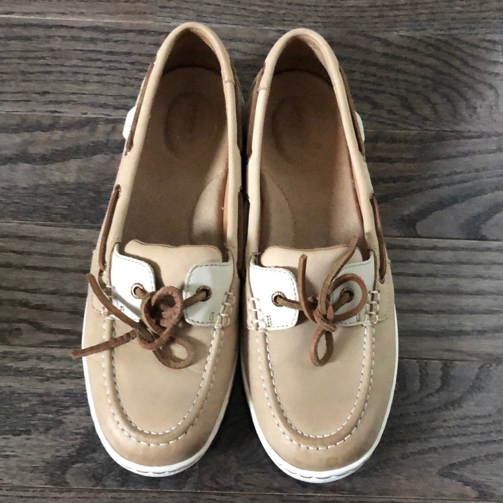 Sperry boat shoes